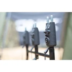 Sonik Gizmo2 Alarm Set 3+1 Bivvy Lamp -Fischköder Winkel CD3A6677 550x550w 1